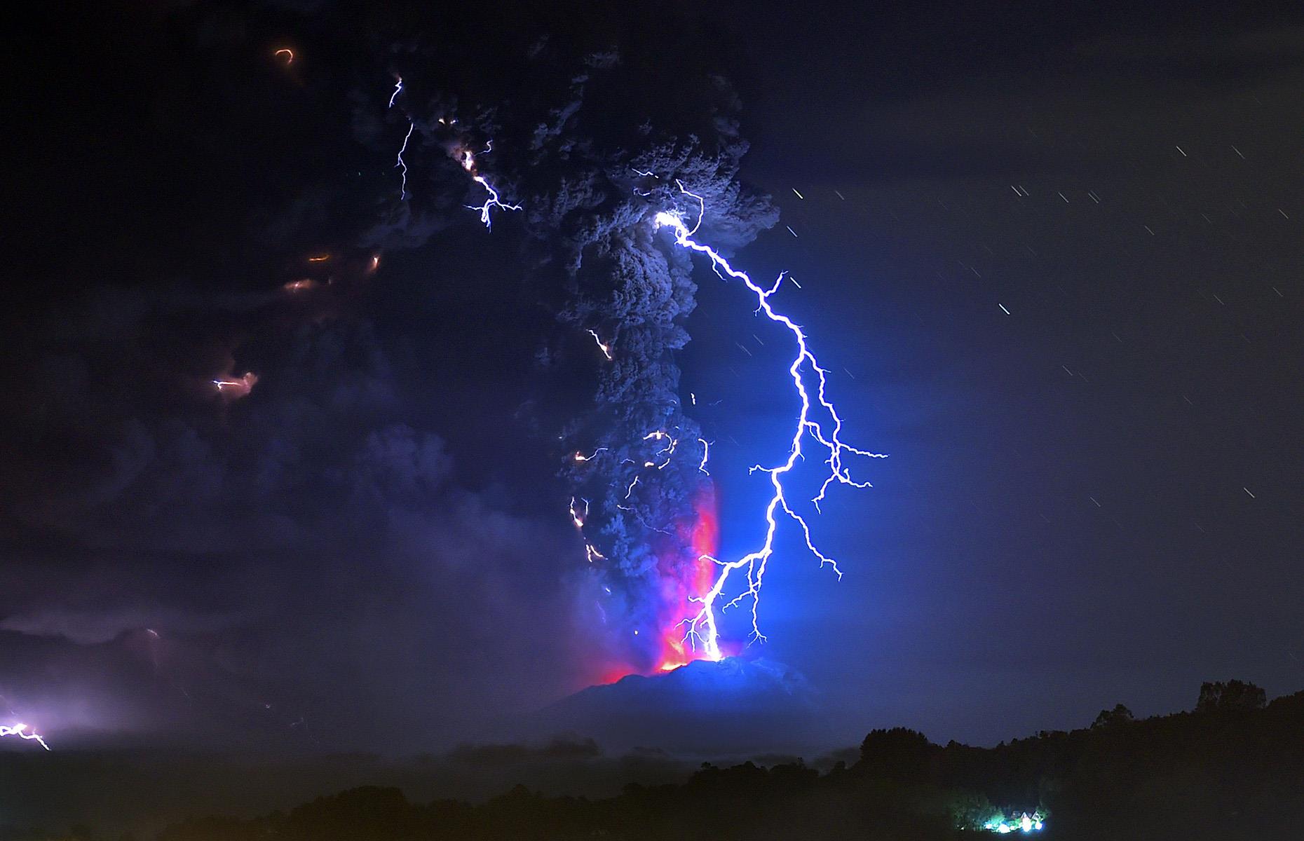 Volcanic lightning, Calbuco volcano, Puerto Varas, Chile
